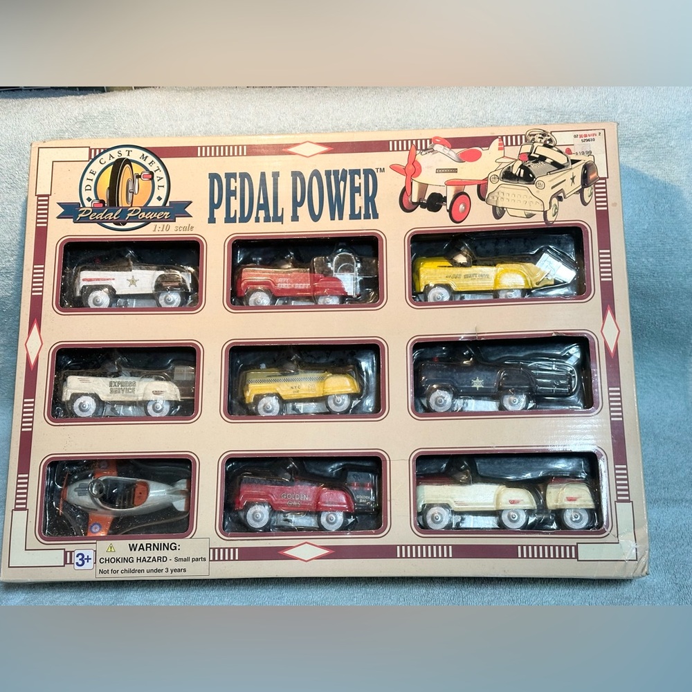Golden Wheel Pedal Power Die Cast Metal 1:10 Scale 9 pack New In Box